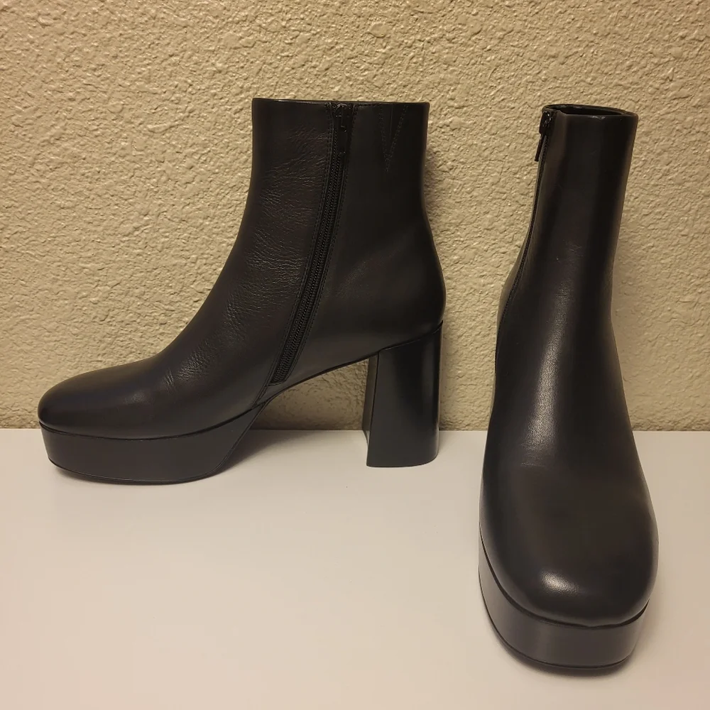 NWOB Vaneli Black Valeke Heeled Booties Size 10N